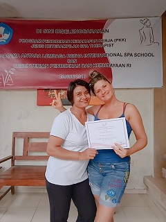 Reeva Bali Spa School Student